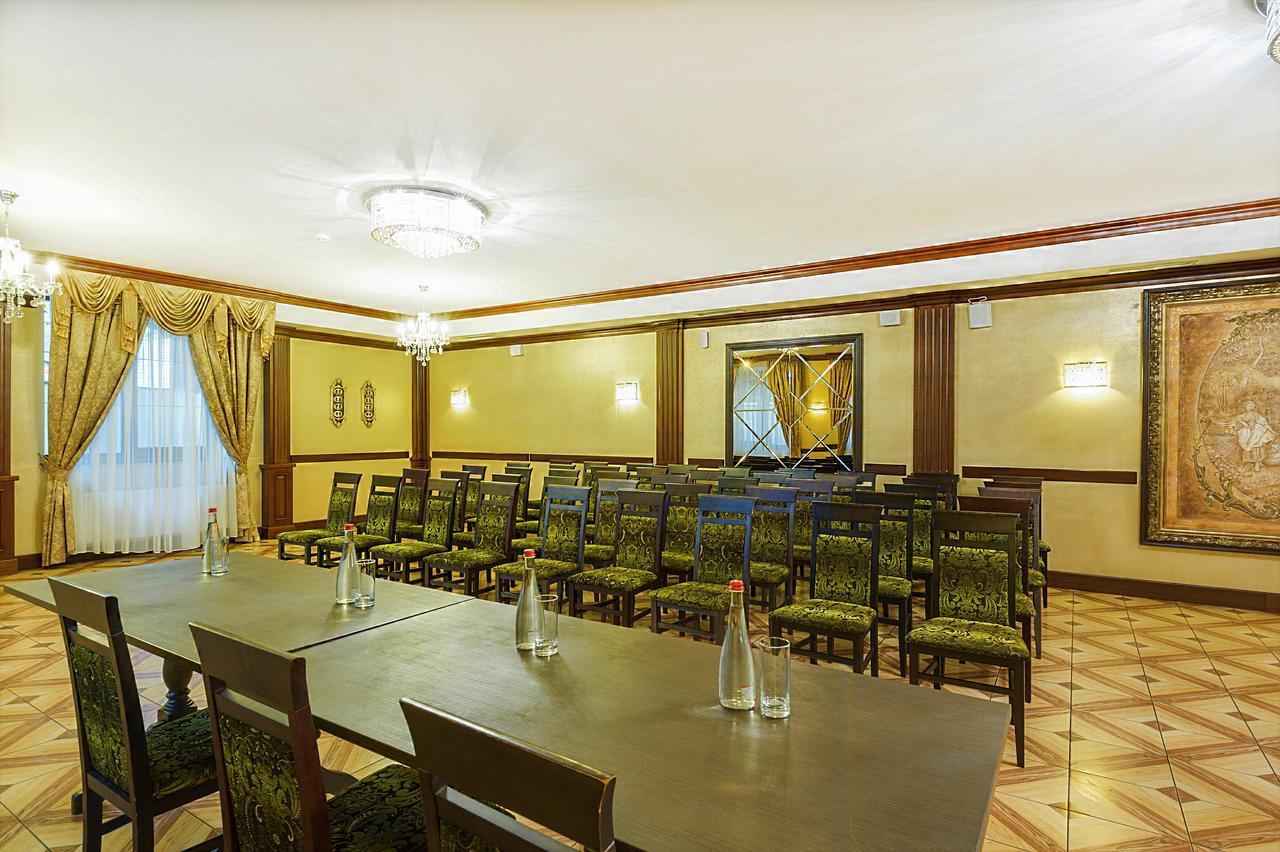 Вілла Віта Парк-Готель Bagian luar foto